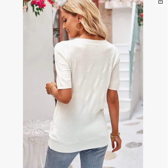 Off-White V-Neck Short Sleeve Knitted Sweater by Arach & Cloz - Picture 3 of 7